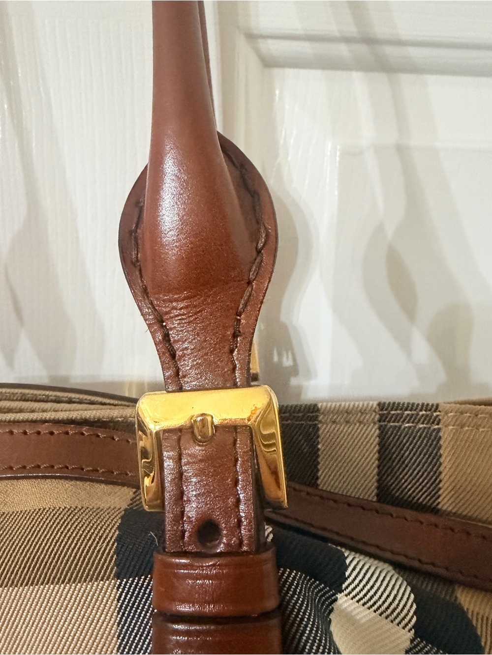 Burberry Classic Plaid diaper bag with Brown Leather Trim - Picture 4 of 10